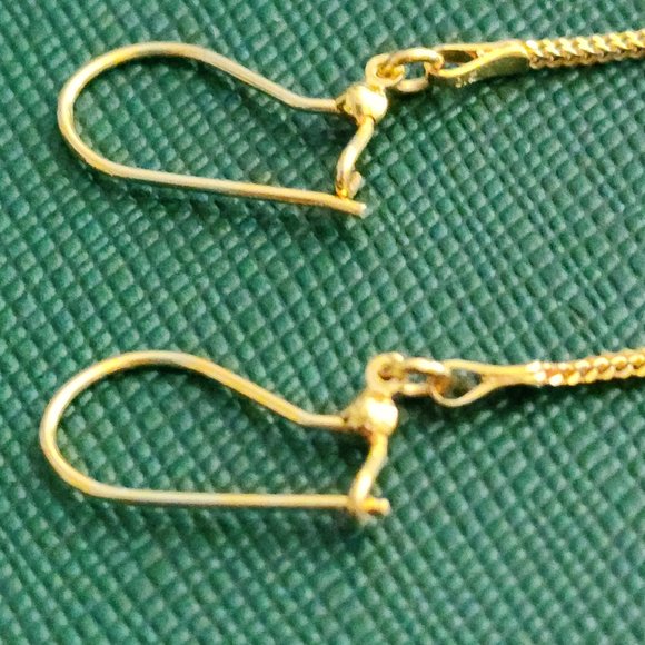 Dangling earrings - Picture 14 of 15